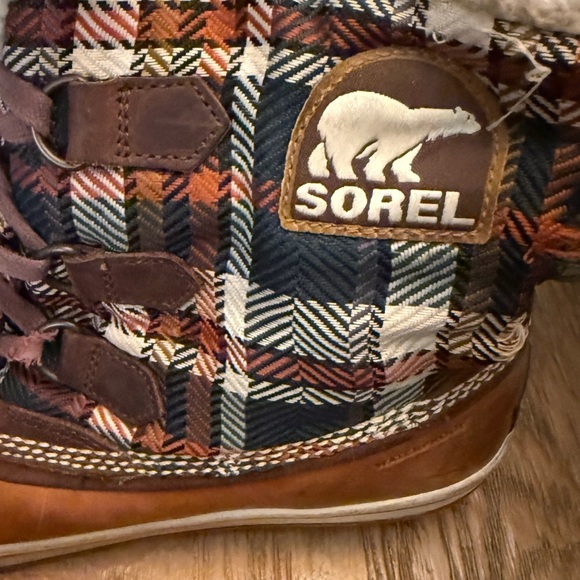 Sorel Brown Leather Boots Patterned Fabric Well worn lthrash bottoms look new - Picture 2 of 10